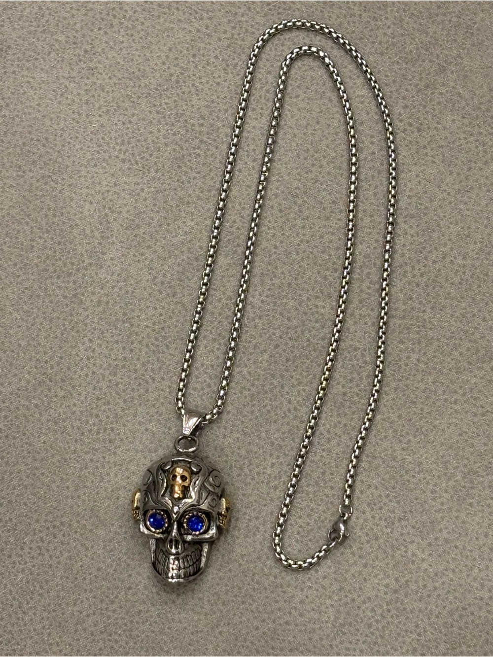 Stainless steel Skull Pendant Necklace with Blue Crystal Eyes - Picture 2 of 7